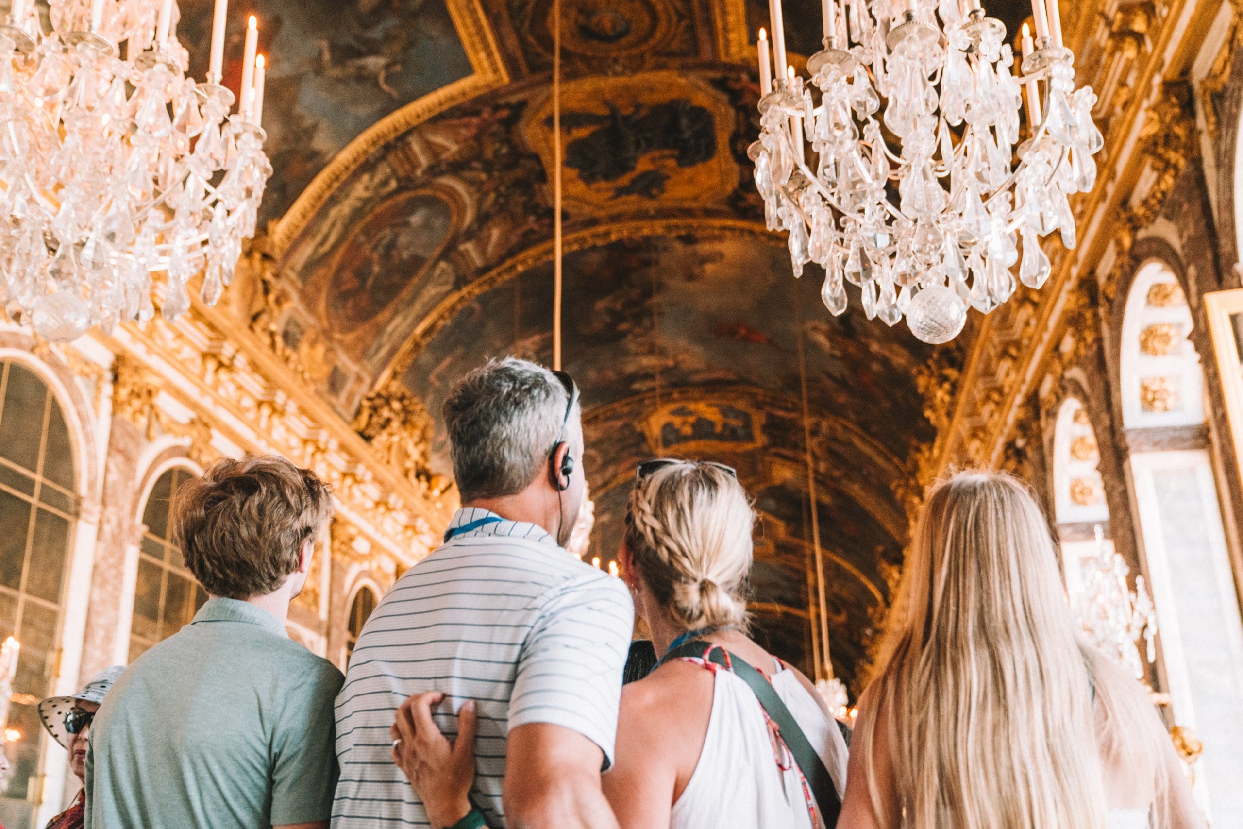 Hall of Mirrors - Bronde Family 10 (1)