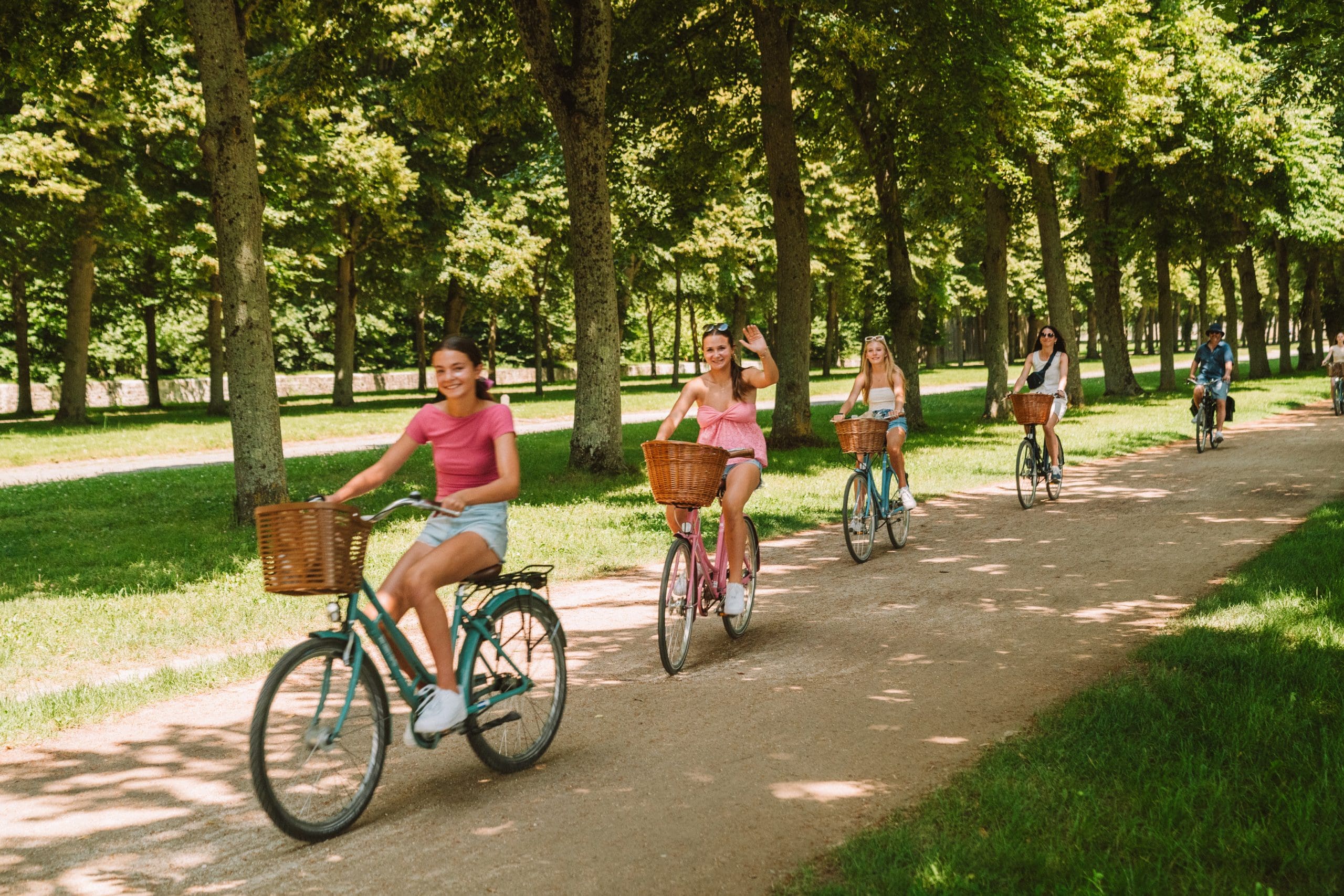 Versailles Private Bike Tour Brunette Family 9